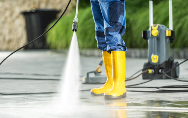 Best Garage Pressure Washing  in Tome, NM
